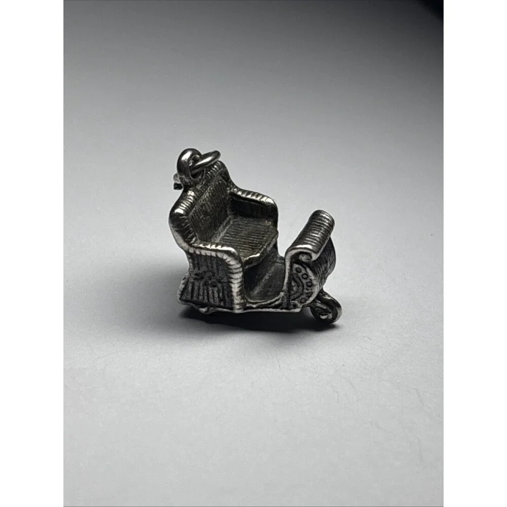 Vintage 925 Sterling Silver Carriage Motif Carriage Carrier Pendant Charm